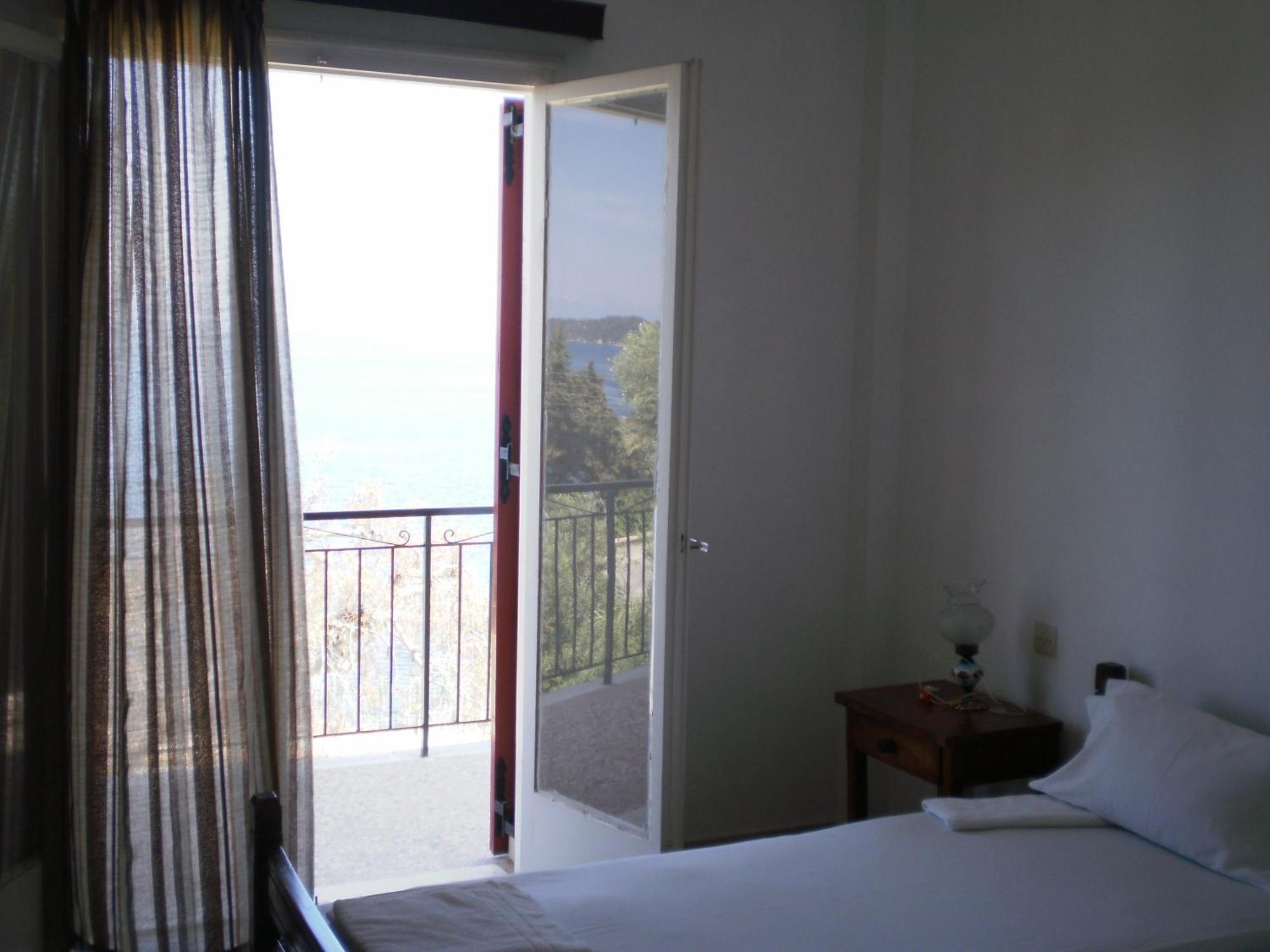 Faliraki Benitses (Corfu)